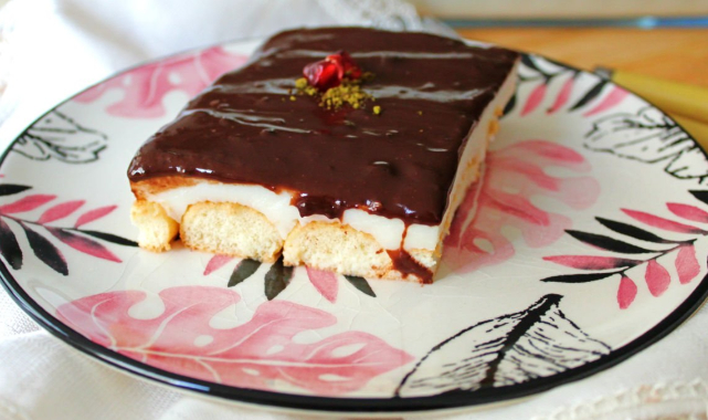 Kedi Dilli Profiterol