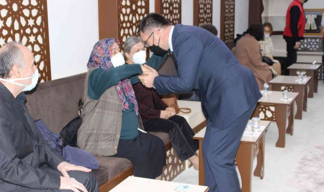 20 yıl sonra öğretmenleri ile buluştular