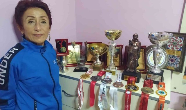 41 yıllık emekli öğretmen Nilgün Çelik, "Öğretmenlikten emekli oldum, hayattan değil"