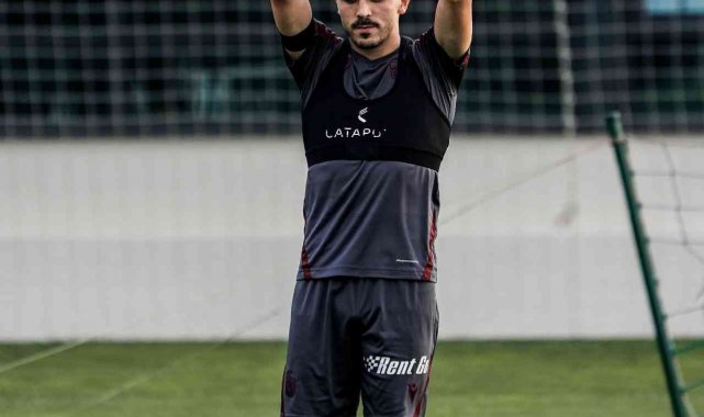 Abdulkadir Ömür, kariyerinden bir ilk için sahaya çıkıyor