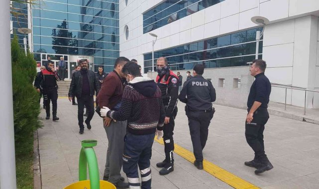 Adıyaman Adliyesinde bıçaklı kavga: 2 yaralı