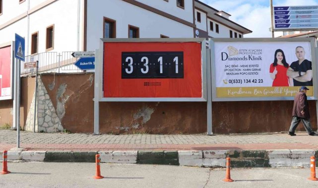 Afişteki "3311" sayısının neyi ifade ettiğini öğrenince büyük üzüntü yaşadılar