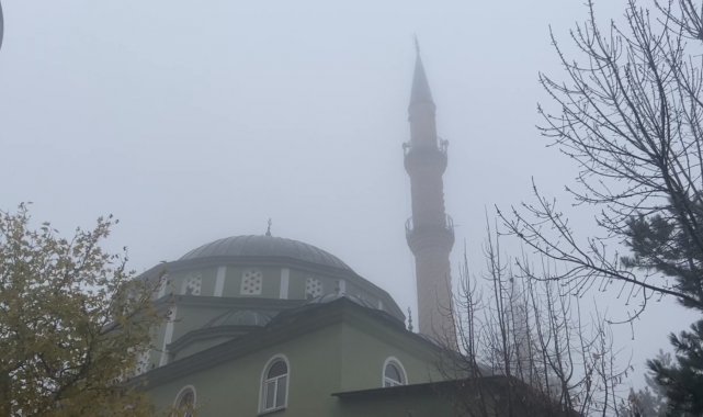 Afyon'da sis etkili oldu