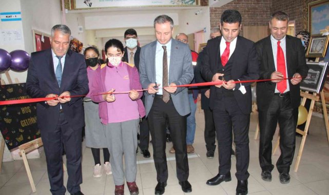 Ağrı'da öğretmenlerden ihtiyaç sahibi öğrencilere anlamlı destek