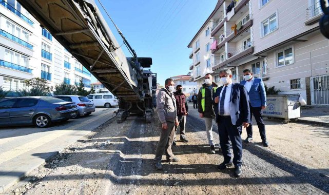 Akyurt'ta atık ve yağmur suyu hatları yenileniyor