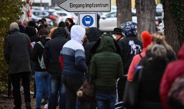 Almanya'da günlük vaka sayısında yeni rekor