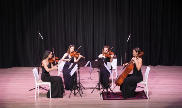 Altıeylül'den öğretmenlere müzik şöleni