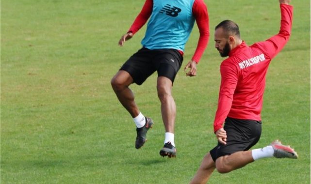 Antalya derbisinde 35. randevu