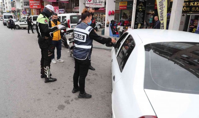 Antalya'da 702 polisin katılımıyla 'Huzur Akdeniz Uygulaması'