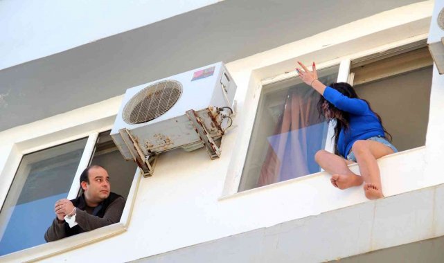 Antalya'da bunalıma giren eski hostes polislere zor anlar yaşattı