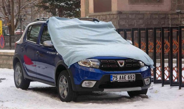 Ardahan buz kesti: Göle ilçesi eksi 8 dereceye düştü