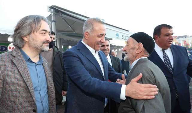 Ardahan Yöresel Ürünler Festivali Sultangazililerle buluştu