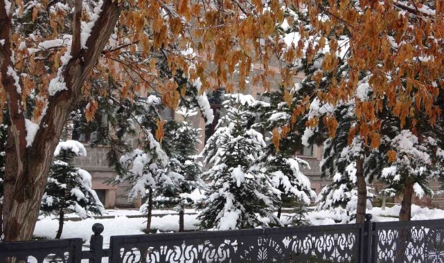 Ardahan'da kar yağışı sonrası kartpostallık görüntüler oluştu