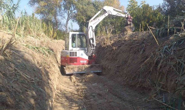 Aşağıçobanisa'da taşkınlara karşı önlem