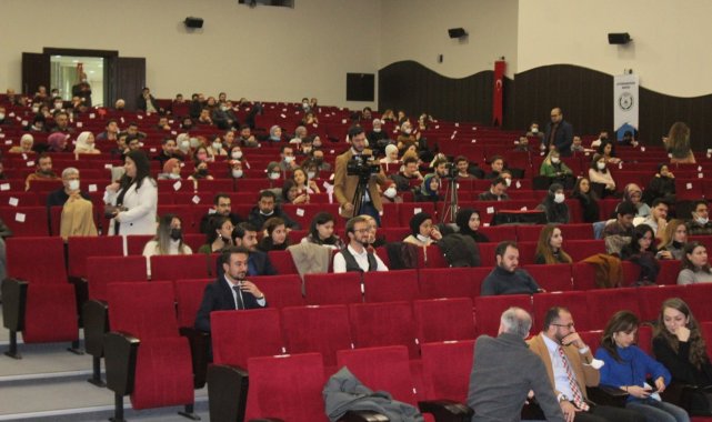 Avukatlara 'Etkili Savunmada Hitabet ve Beden Dili' anlatıldı