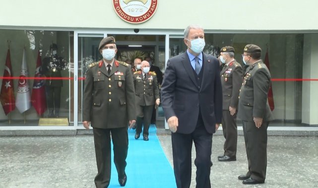 Bakan Akar, TSK komuta kademesi Güney Deniz Saha Komutanlığı'nda