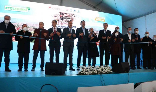 Bakan Kurum: "2023 yılı hizmetlerimizi taçlandıracağımız yeni bir zafer yılı olacak"