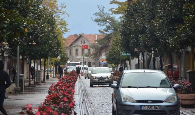 Balıkesir'de fırtına temizliği