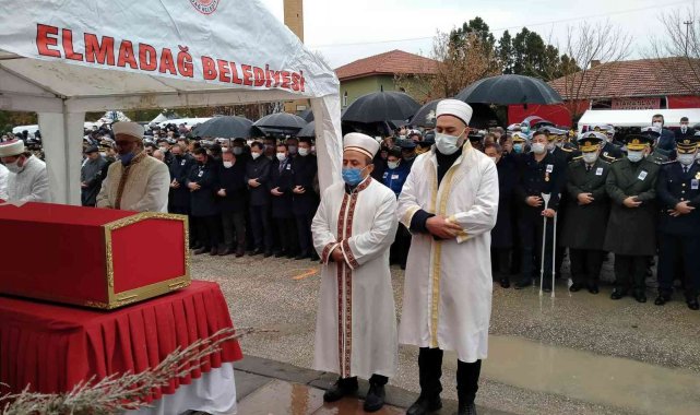 Barış Pınarı Harekatı bölgesinde şehit olan binbaşı son yolculuğa uğurlandı