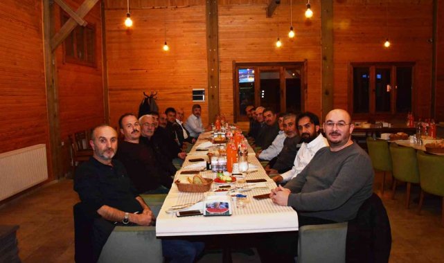 Başkan Akçadurak mahalle muhtarıyla buluştu