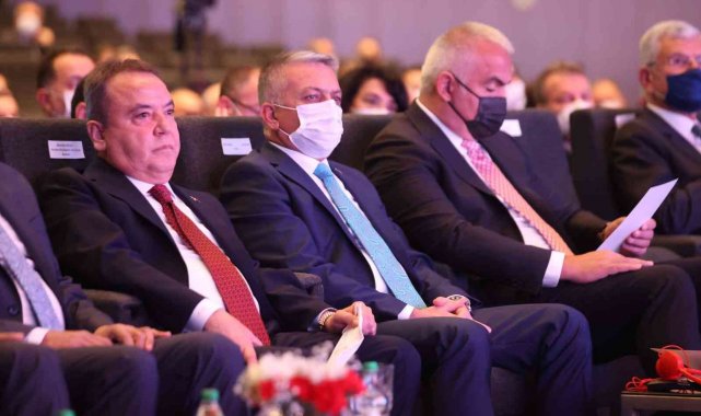 Başkan Böcek: "Konaklama vergisinden kaynak aktarılmalı "