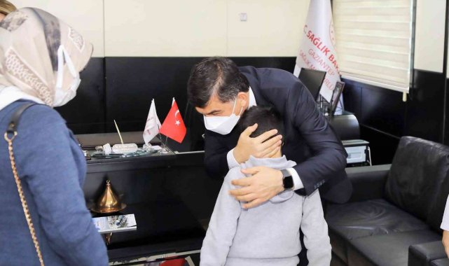 Başkan Fadıloğlu'ndan yetim çocuklara moral ziyareti