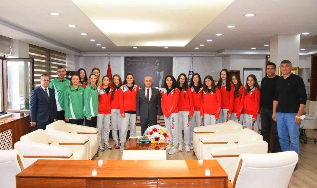 Başkan Kayda, Salihli'nin sultanlarını ağırladı