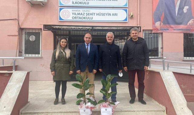 Başkan Kayda'dan çiçekli kutlama