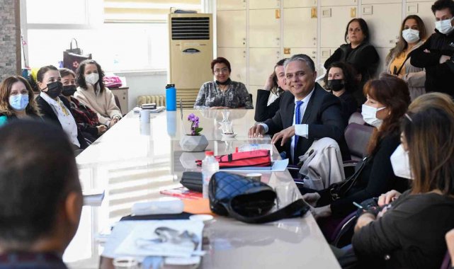 Başkan Uysal: "Hepimizin hayatı öğretmenlerimizle şekilleniyor"