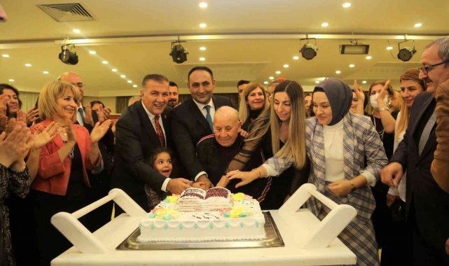 Başkan Yılmaz, öğretmenlerle yemekte bir araya geldi