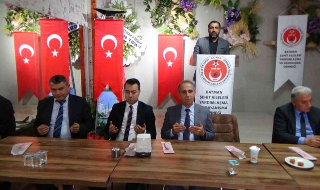 Batman'da şehitler için Mevlid-i Şerif okutularak yemek verildi