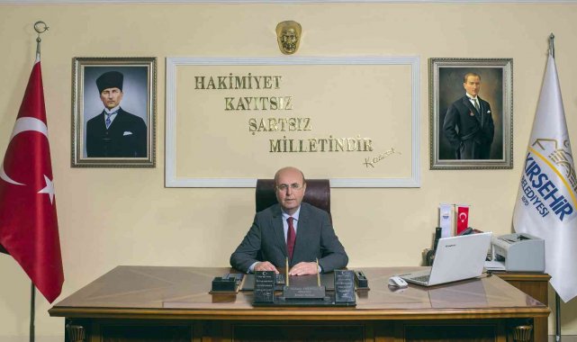 Belediye Başkanı Ekicioğlu kitapseverleri 'Kitap Günleri' etkinliklerine davet etti