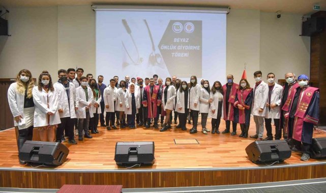 Beyaz önlükleriyle hayatlarını insan sağlığına adayacaklar