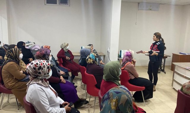 Bingöl'de jandarma personeline ve kadınlara KADES uygulaması tanıtıldı