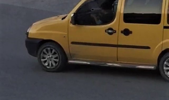 Biri küçük yaşta direksiyon başına geçti diğeri ters istikamette giderek tehlike oluşturdu