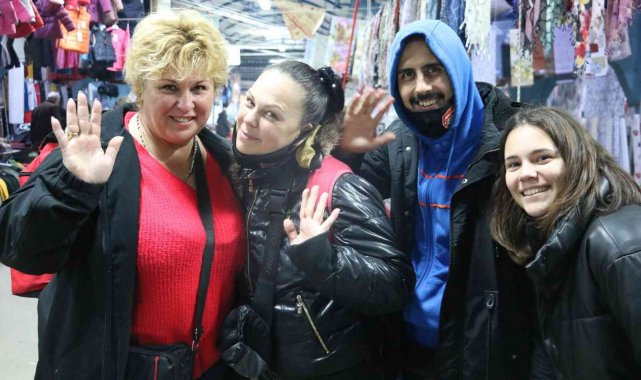 Bulgaristan'dan 1 milyon turist Edirne'ye alışverişe geldi