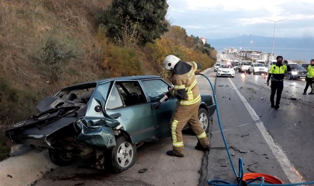 Bursa'da inanılmaz kaza kamerada...3 yaralı