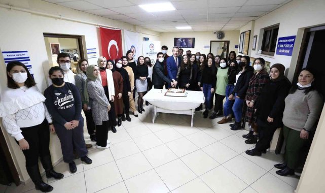 Büyükşehir gönüllü eğitmenleri unutmadı