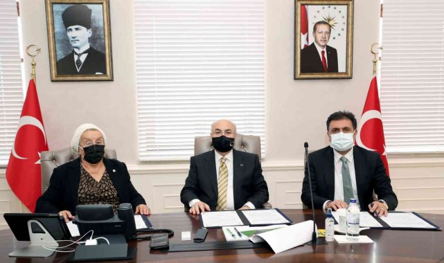 Çeşme'de yıkılan okul yeniden yapılıyor