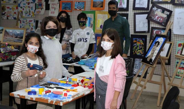 Çöpler öğrencilerin elinde sanata dönüşüyor