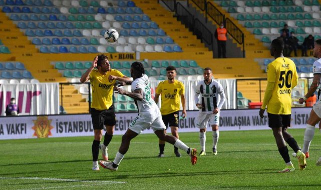 Denizlispor deplasmandan 1 puanla dönüyor