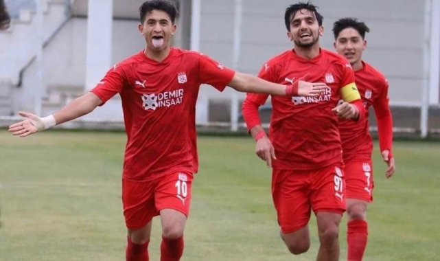 Diyarbakırlı genç golcü performansıyla göz kamaştırıyor