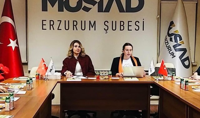 Doç. Dr. Şenol: "Kadının kocasının soyadını alması eşitliğe aykırı"