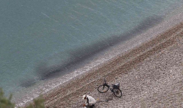 Dünyaca ünlü sahilde merak uyandıran görüntü