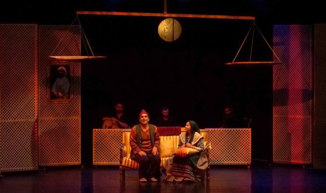 EBB şehir tiyatrosu'nun oyunu "Evhami" yoğun ilgi gördü