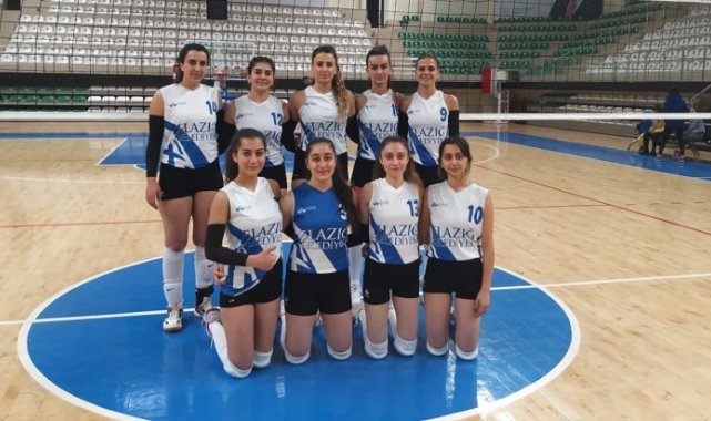 Elazığ Belediyesi Voleybol, Mardin&#039;den lider döndü