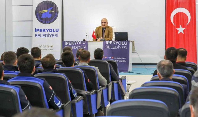 Erkeklere "kadına yönelik şiddet semineri" verildi