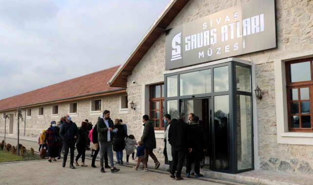 Eşi benzeri yok, açılmadan 15 bin kişi ziyaret etti