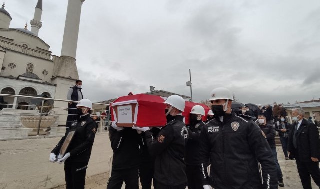 Eski İçişleri Bakanı Güneş için Kocatepe Camii'nde cenaze namazı kılındı