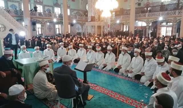 Eskişehir'de 17 kurra hafız için icazet merasimi düzenlendi